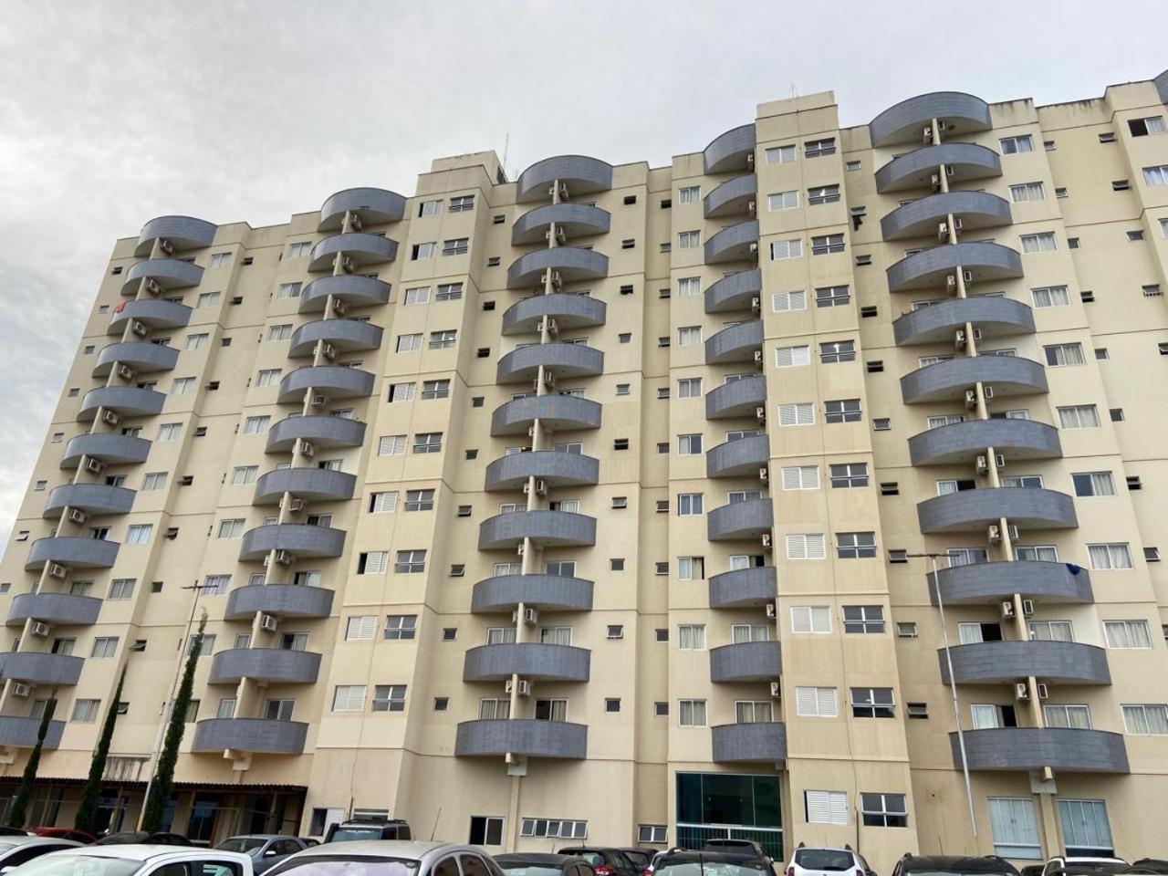 Apartment Golden Dolphin Express Apto 1002 *